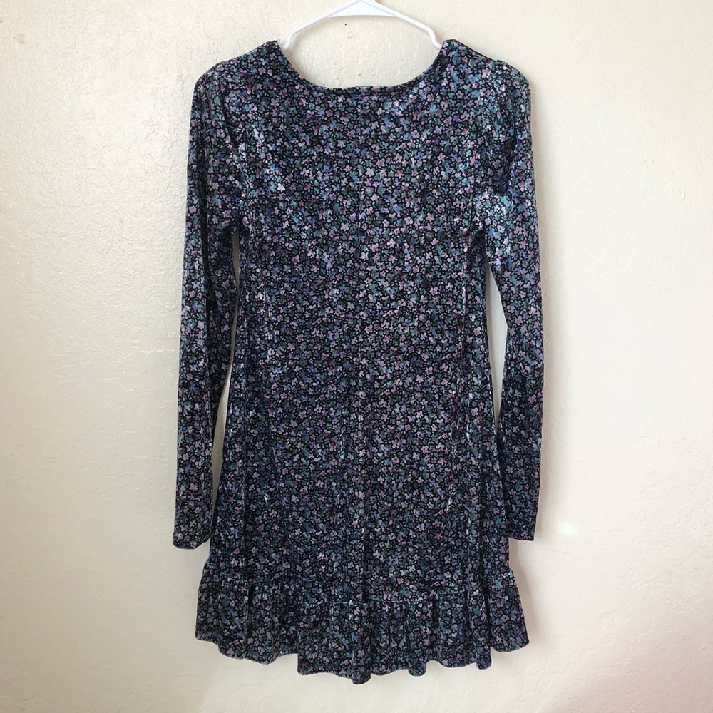 Wild Fable Floral Velvet Long Sleeved Dress - Picture 3 of 5